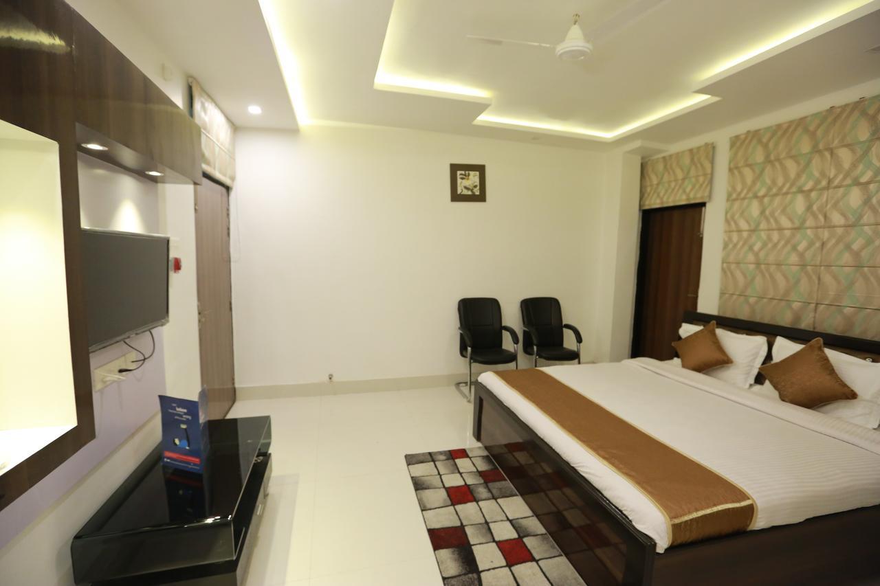 Oyo 8837 Hotel Surya Galaxy Kanpur Exterior photo